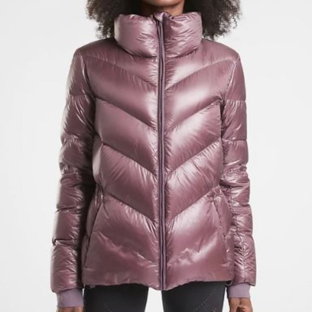 Brand NEW--Athleta packable lofty down jacket